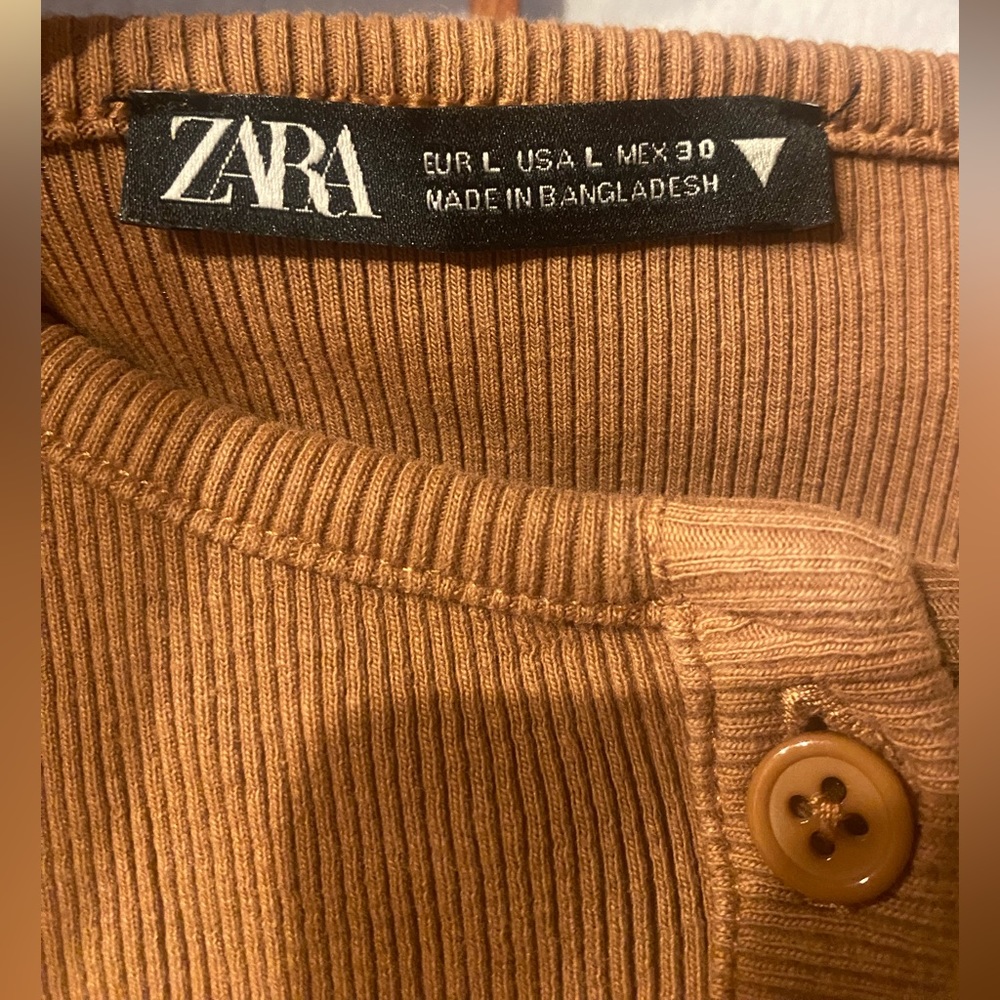 Zara Cropped Sweater - Picture 2 of 2